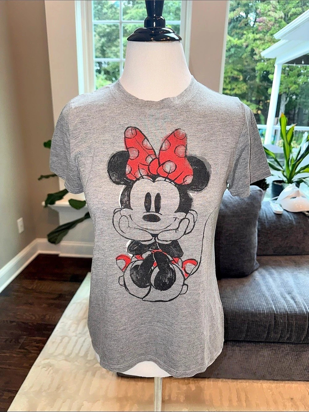 Disney Minnie Mouse Graphic T-Shirt Graphic Short Sleeve Tee in Gray XS